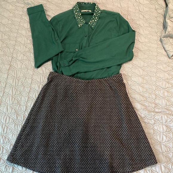 Stretchy A line Loft skirt - Picture 2 of 4